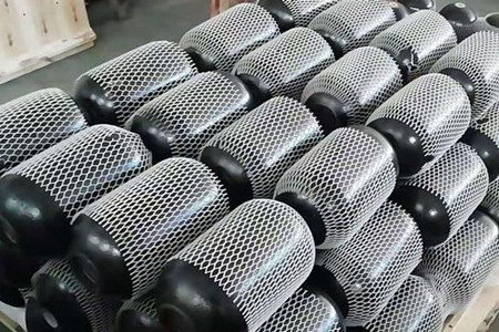 用什么方法來檢查不銹鋼囊式蓄能器膨脹壓力？